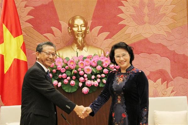 Nguyen Thi Kim Ngan reçoit les ambassadeurs russe, japonais et cubain - ảnh 1
